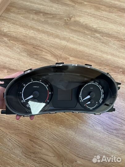 Щиток приборов priora 2