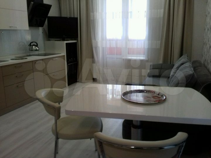 2-к. квартира, 60 м², 11/17 эт.