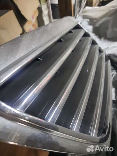 Решетка радиатора w220