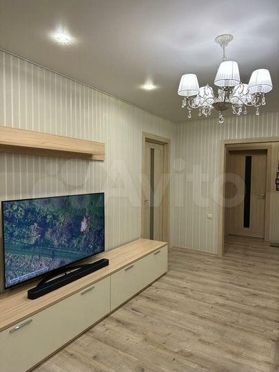 4-к. квартира, 99,4 м², 1/10 эт.