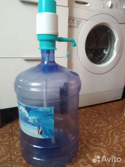 Бутыль 19 литров с помпой