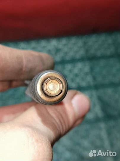 Форсунка топливная Citroen C4 Picasso 1.8 6FY