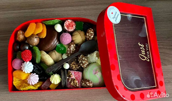 Шоколад, съедобные букеты