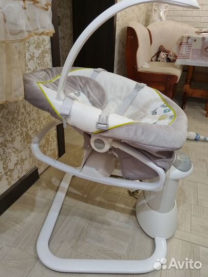 Чудо техника для малышей-люлька качалка Graco