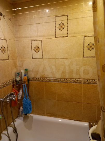 2-к. квартира, 40 м², 3/3 эт.