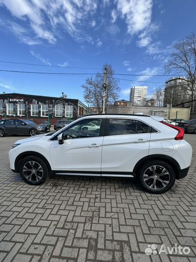 Mitsubishi Eclipse Cross 1.5 CVT, 2018, 123 000 км
