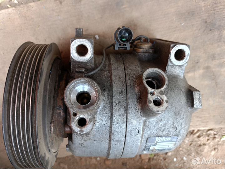 Компрессор кондиционера Nissan Almera classic b10