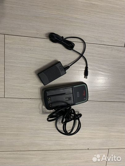 Зарядное устройство Leica