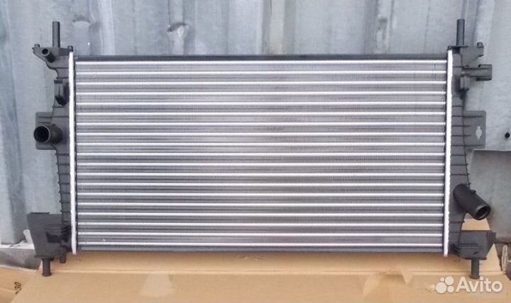 Радиатор Ford Focus 3