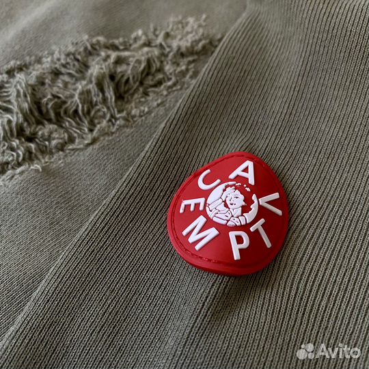 Свитшот Cav Empt рваный с прикольным принтом