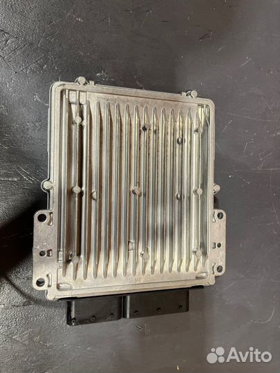 Блок управления двигателем Land Rover Range Rover