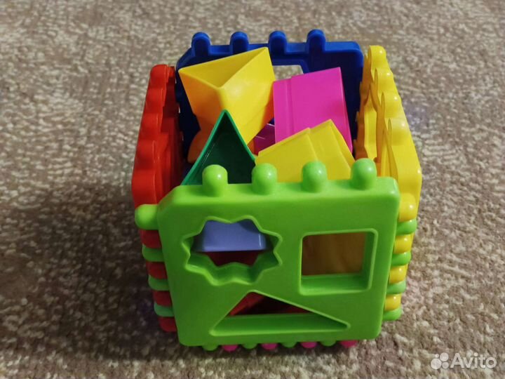 Развивающие игрушки для малышей