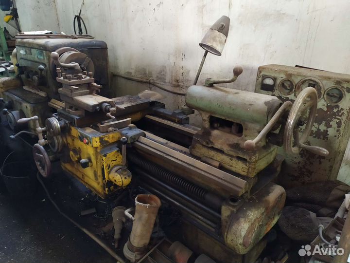 Токарный станок