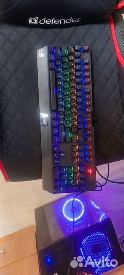 Мышь и клавиатура игровые