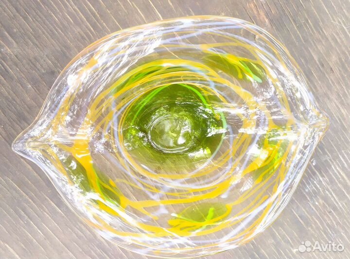 Ваза винтажная, цветное стекло