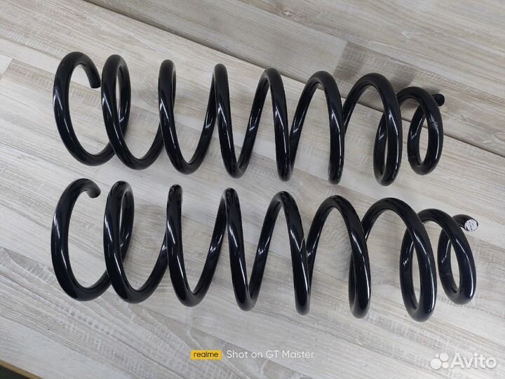 Пружина задней подвески Geely Emgrand Ec7 комплект