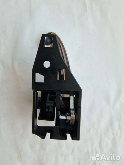 Ручка двери rav4 30