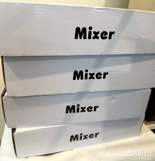 6 канальный микшерный пульт