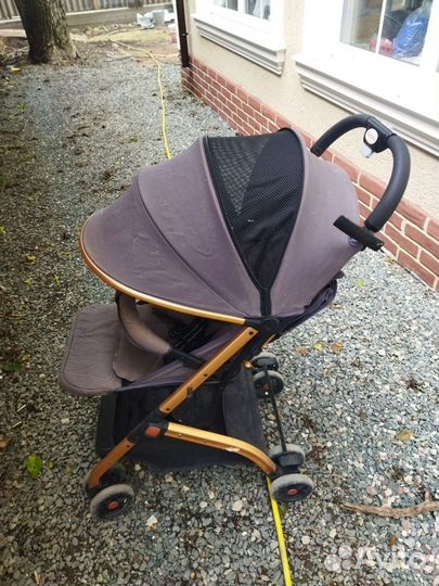 Продам прогулочную коляску