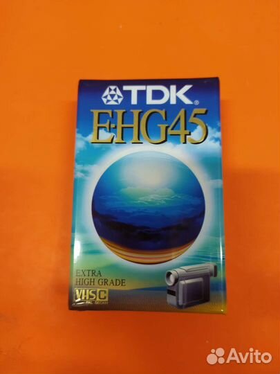 Кассеты фирменные для видеокамер VHS-C