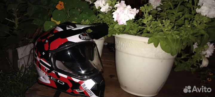 Шлем кроссовый бу