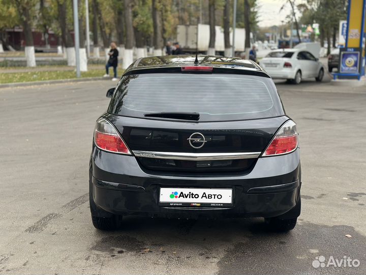 Opel Astra 1.6 МТ, 2011, 132 000 км