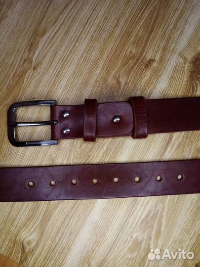 Мужской кожаный ремень коричневый (коньяк)