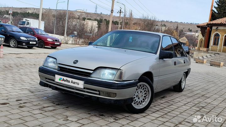 Opel Omega 2.0 МТ, 1989, 333 333 км