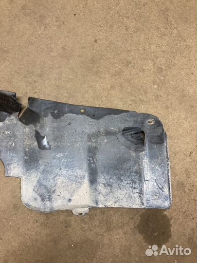 Правый подкрылок дэу нексия