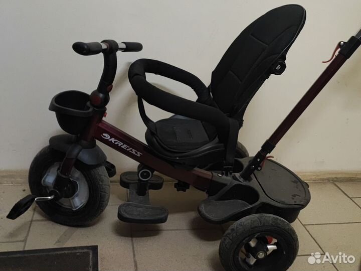 Трёхколёсный велосипед с ручкой kreiss
