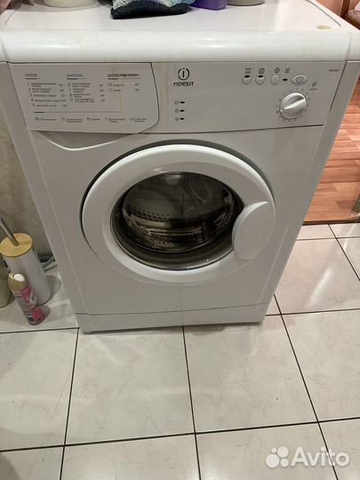 Стиральная машина Indesit wiun 81 бу