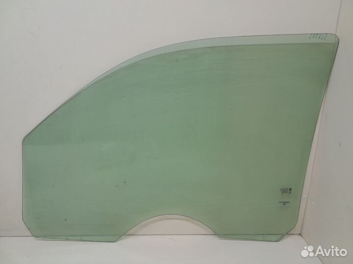 Стекло двери передней правой Chevrolet Trail Blaze