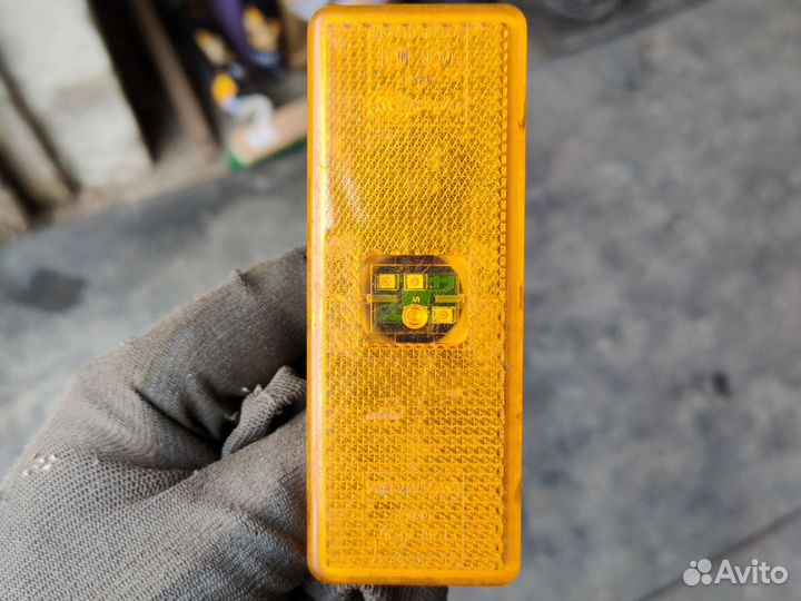 Боковые габаритные огни