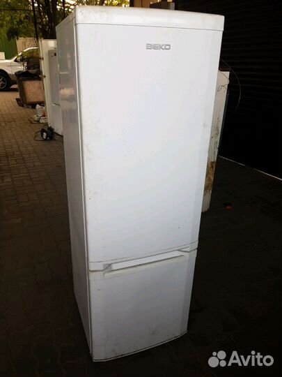 Полочки на Холодильник beko