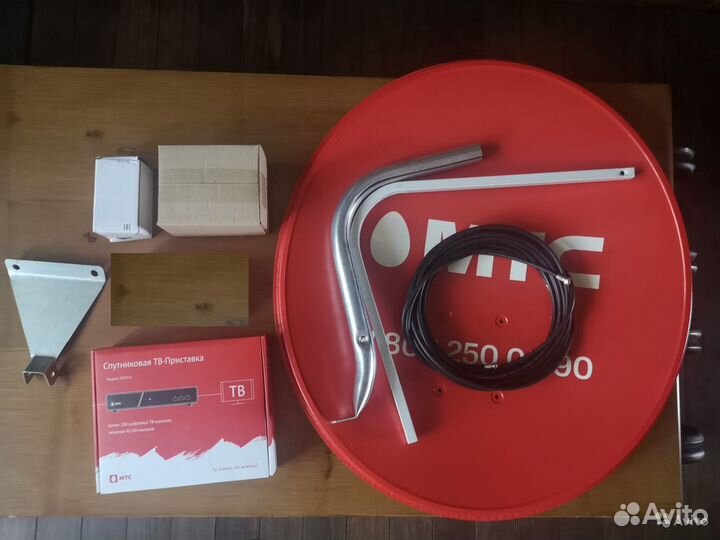 Спутниковый МТС (тарелка + приставка)