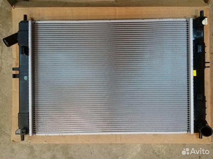 Радиатор охлаждения Elantra 2013-15/Cerato 2016-18