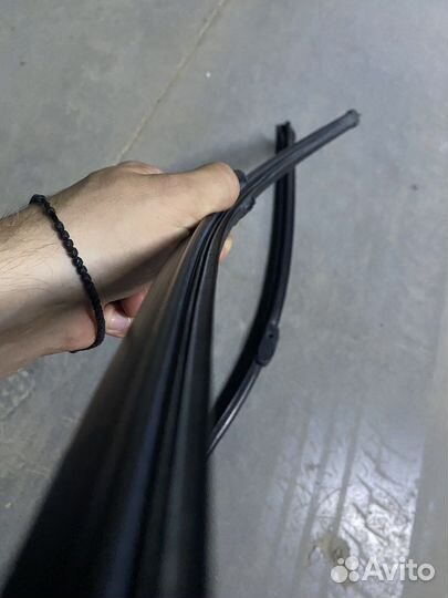 Дворник от VW Toureg 14-18 г 2 поколение оригинал