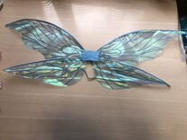 Крылья стрекозы голубые