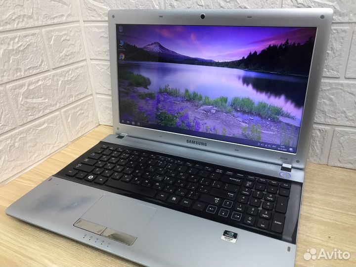 Samsung ноутбук для учебы