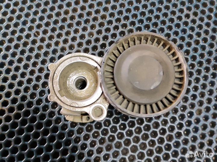 Ролик натяжителя skoda fabia 2 1.2