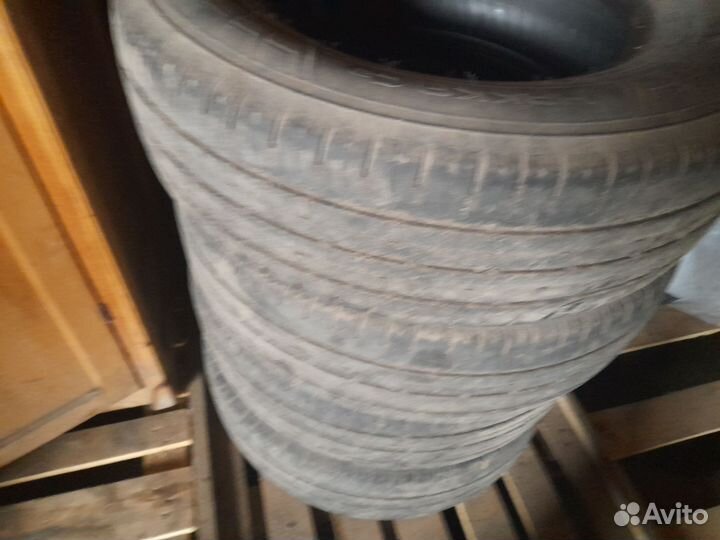 Автомобильные шины бу 215/75/16с