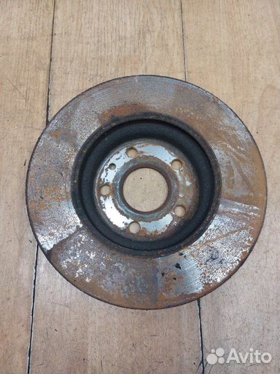 Тормозной диск передний правый Opel Astra J Z16XER