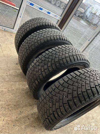 Michelin X-Ice North XIN2 235/55 R17 103T
