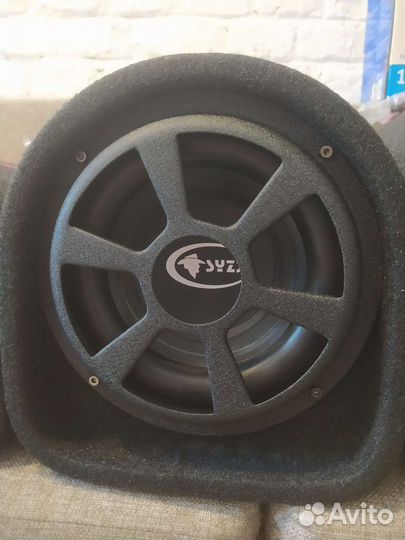 Сабвуферы новые с проводами и усилителем