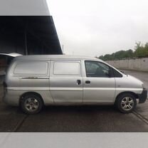 Hyundai H-200 2.5 MT, 1998, 350 000 км, с пробегом, цена 330 000 руб.