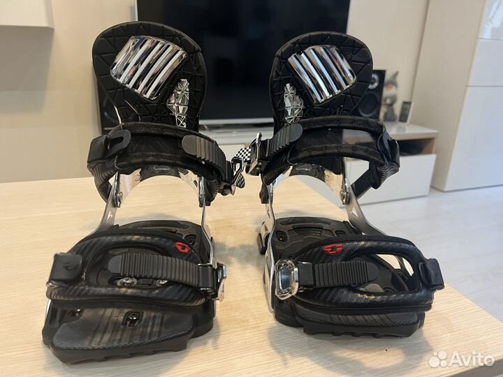 Продам крепления для сноуборда drake