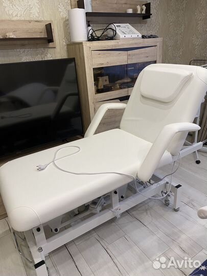 Кушетка с электроприводом