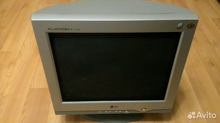 Монитор LG T710PH