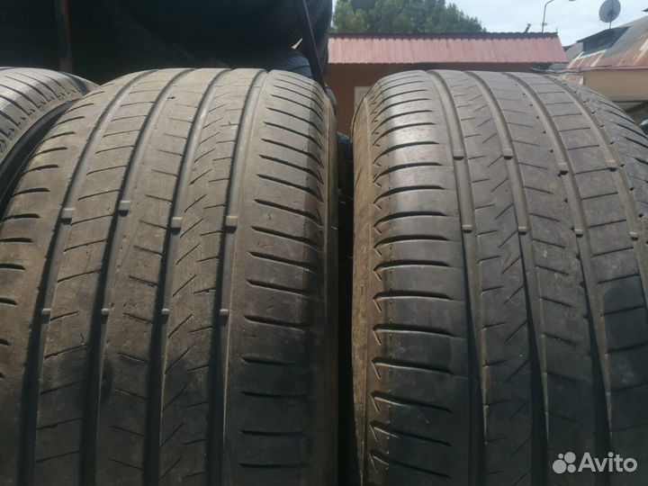 Bridgestone Alenza 001 285/60 R18
