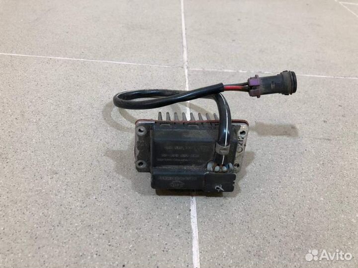 Резистор отопителя Audi A6 C4 1994-1997 4A0820521A